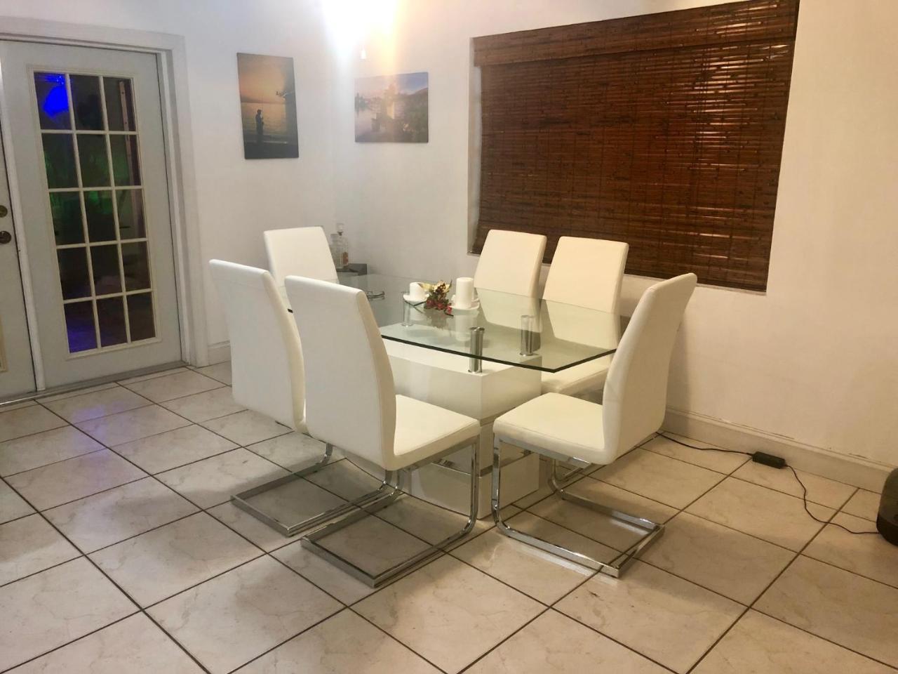 Friendly Family House Appartement Doral Buitenkant foto